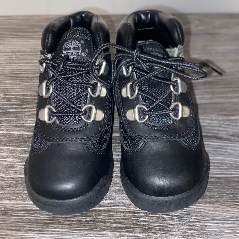 Kids boots